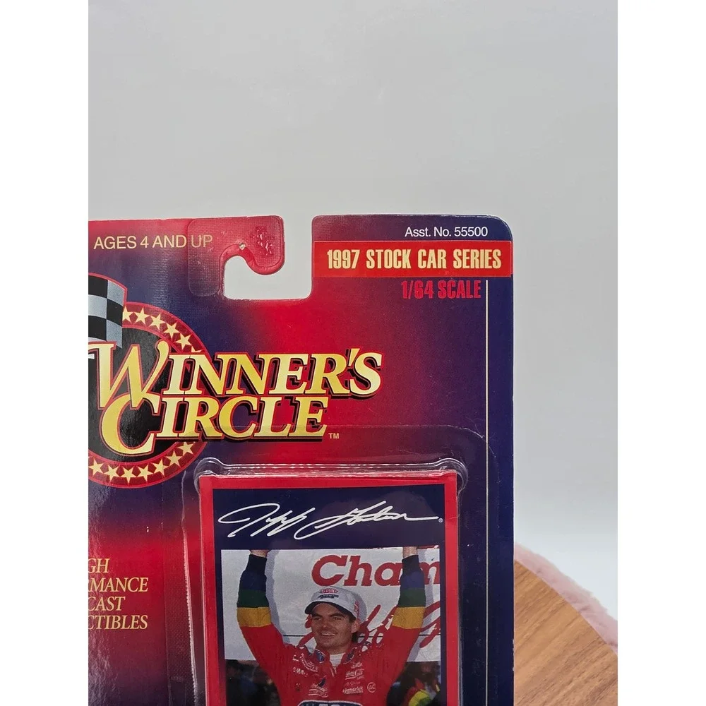 Winner's Circle 1997 Jeff Gordon 24 DuPont 1/64 Diecast Stock Car Nascar